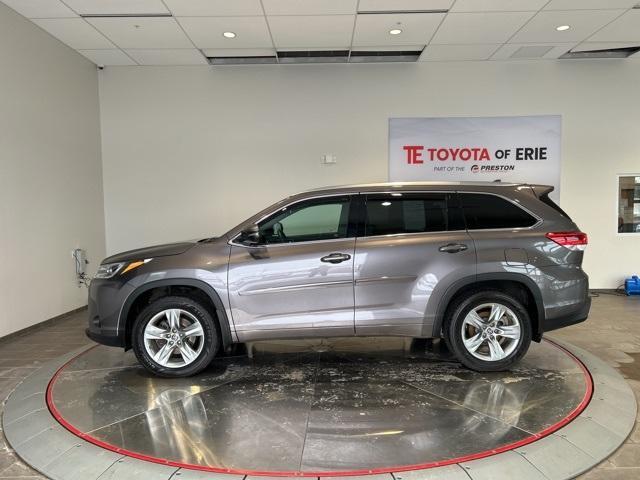 used 2019 Toyota Highlander car, priced at $24,990