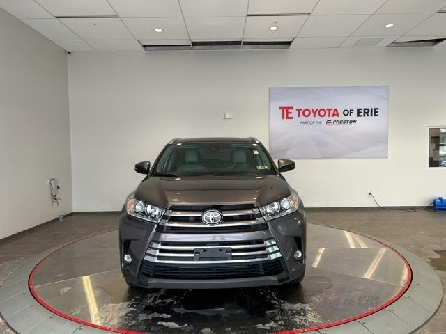 used 2019 Toyota Highlander car, priced at $24,990