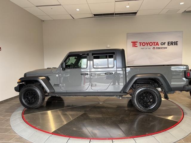 used 2020 Jeep Gladiator car, priced at $27,550