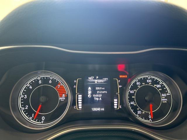 used 2020 Jeep Cherokee car, priced at $15,550