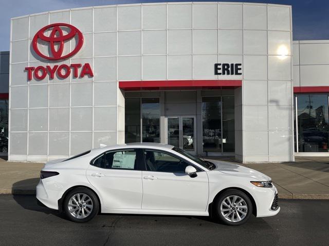 new 2024 Toyota Camry car, priced at $27,491
