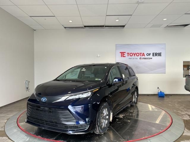 new 2025 Toyota Sienna car, priced at $42,825