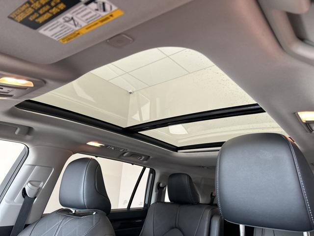 used 2024 Toyota Highlander Hybrid car, priced at $54,990