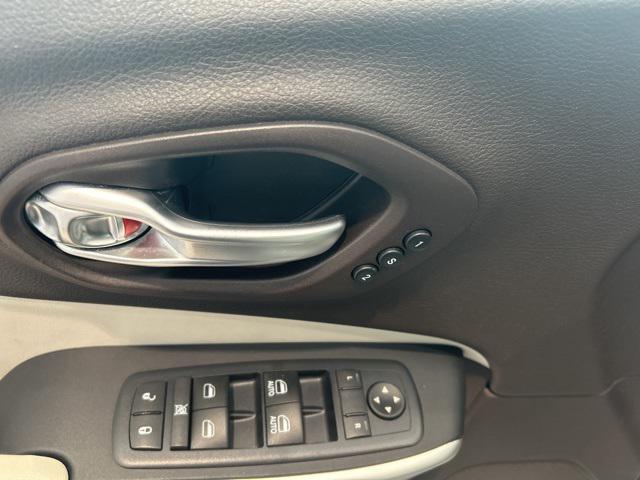 used 2016 Jeep Cherokee car, priced at $14,990