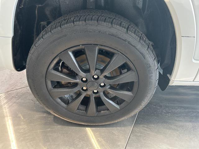 used 2016 Jeep Cherokee car, priced at $14,990