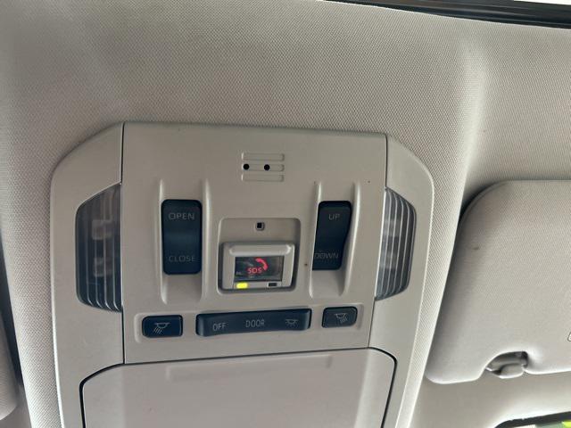 used 2022 Toyota Highlander Hybrid car, priced at $43,550