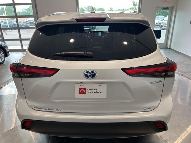 used 2022 Toyota Highlander Hybrid car, priced at $43,550