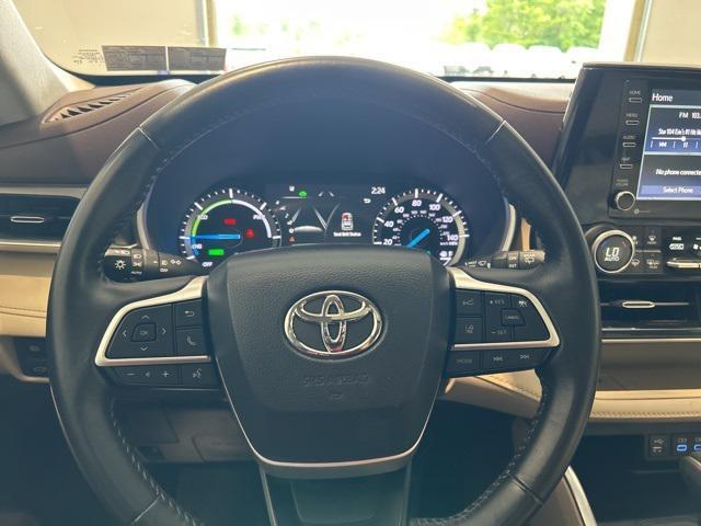 used 2022 Toyota Highlander Hybrid car, priced at $43,550