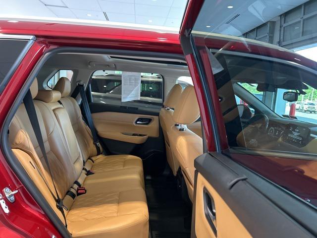 used 2022 Nissan Rogue car, priced at $29,990