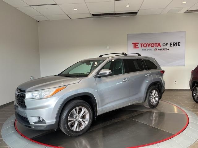 used 2014 Toyota Highlander car, priced at $15,550