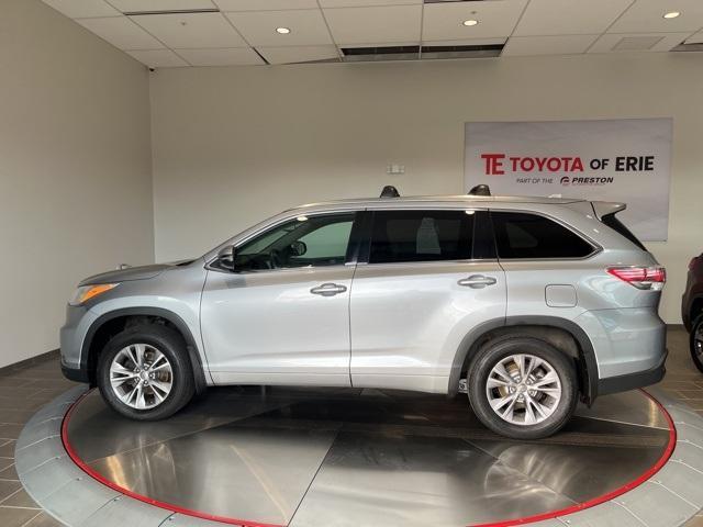 used 2014 Toyota Highlander car, priced at $15,550