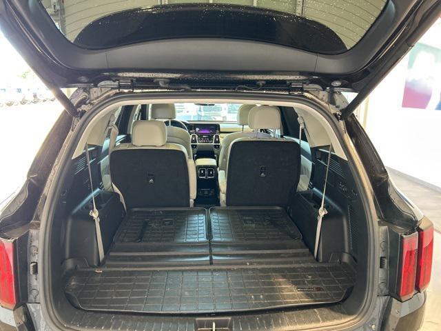 used 2023 Kia Sorento Hybrid car, priced at $31,990