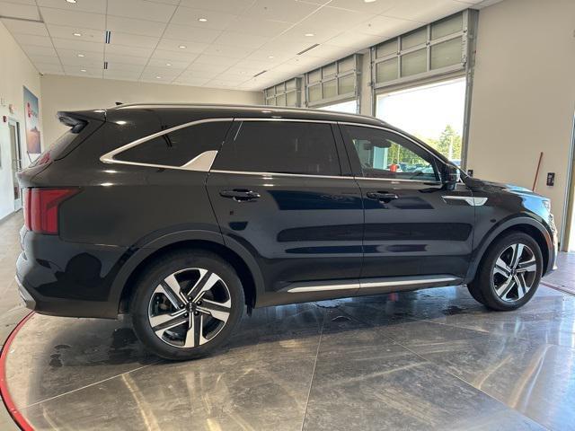 used 2023 Kia Sorento Hybrid car, priced at $31,990