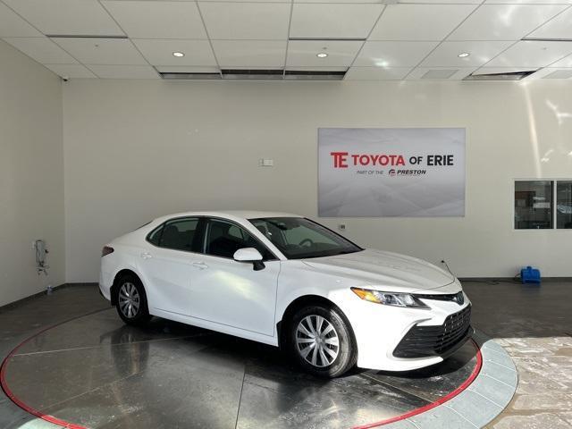 used 2023 Toyota Camry Hybrid car, priced at $27,550