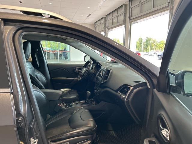 used 2020 Jeep Cherokee car, priced at $15,990