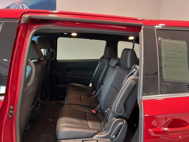 used 2025 Honda Odyssey car, priced at $41,990