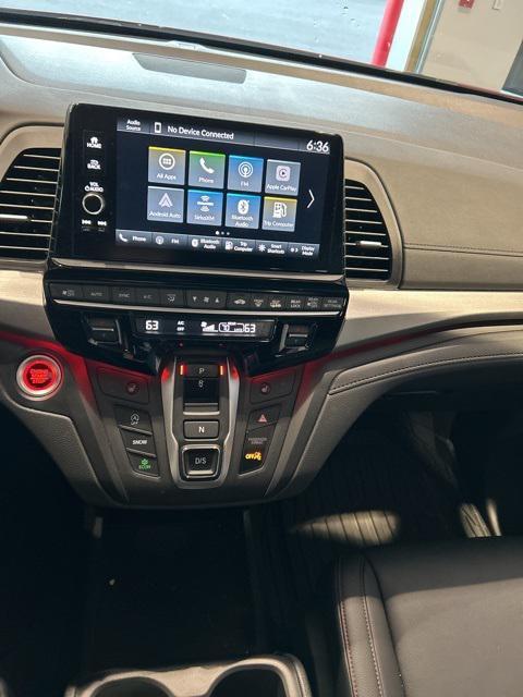 used 2025 Honda Odyssey car, priced at $41,990