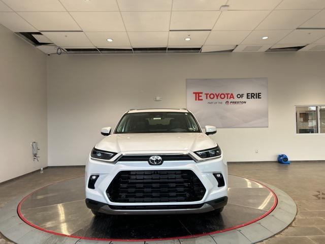 new 2025 Toyota Grand Highlander car, priced at $56,257