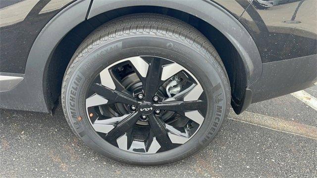 new 2024 Kia Sportage Plug-In Hybrid car, priced at $37,124
