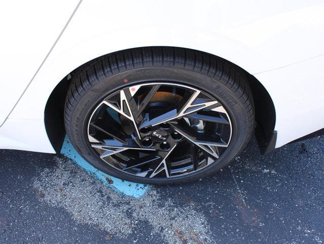 new 2025 Kia K5 car, priced at $32,684