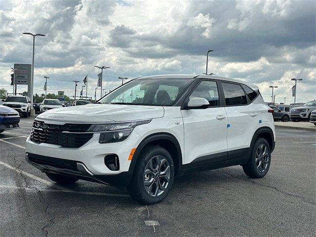 new 2025 Kia Seltos car, priced at $26,177