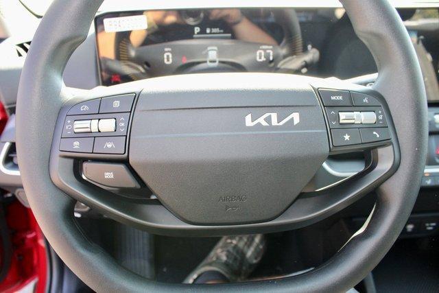 new 2025 Kia K4 car, priced at $22,576