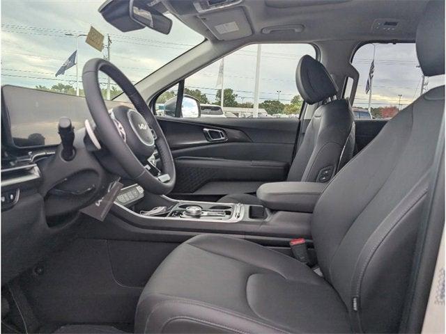 new 2026 Kia Carnival Hybrid car, priced at $50,435