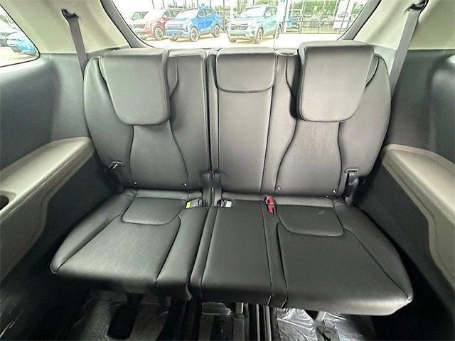 new 2026 Kia Carnival Hybrid car, priced at $40,412