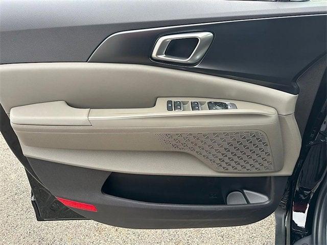 new 2026 Kia Carnival Hybrid car, priced at $40,412