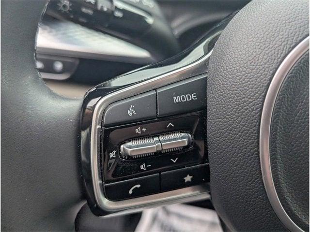 used 2024 Kia Carnival car, priced at $41,487