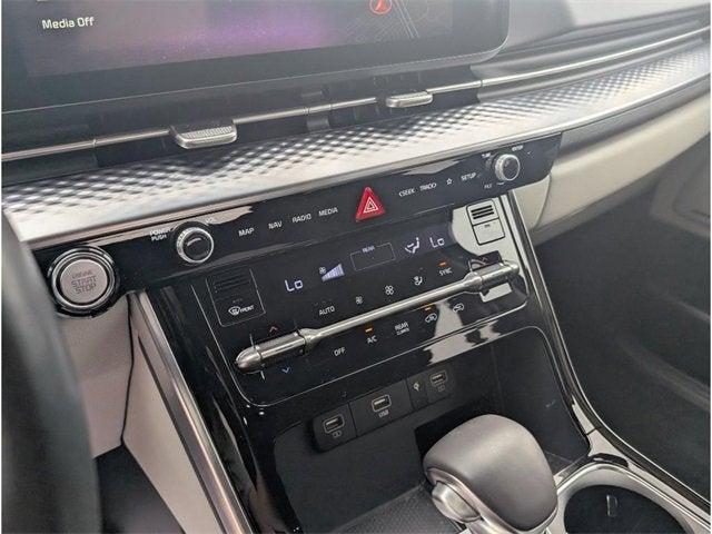 used 2024 Kia Carnival car, priced at $41,487