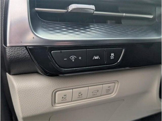 used 2024 Kia Carnival car, priced at $41,487