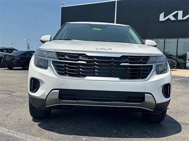 new 2025 Kia Seltos car, priced at $25,996