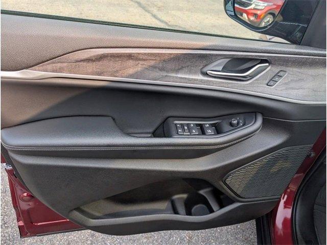 used 2024 Jeep Grand Cherokee car, priced at $38,465