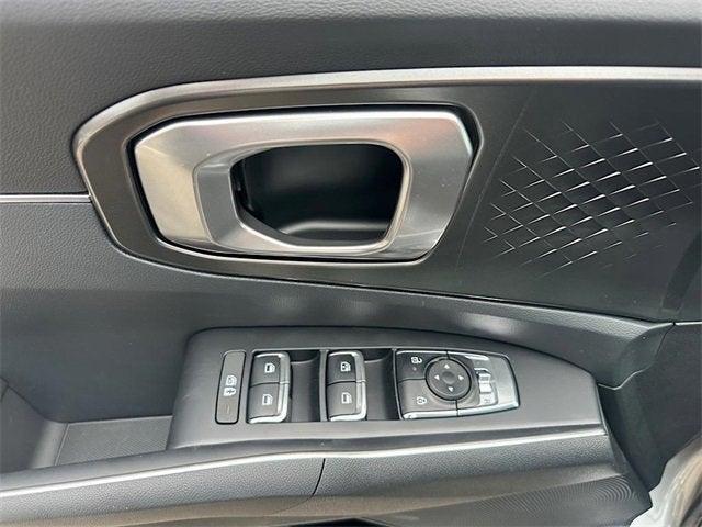 new 2025 Kia Sorento Hybrid car, priced at $38,316