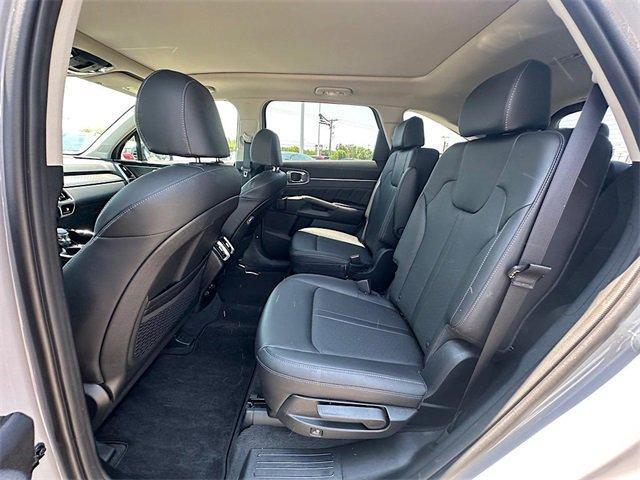 used 2022 Kia Sorento car, priced at $32,352