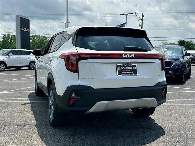 new 2025 Kia Seltos car, priced at $25,996