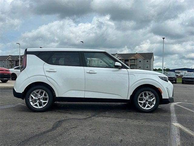 new 2025 Kia Soul car, priced at $23,977