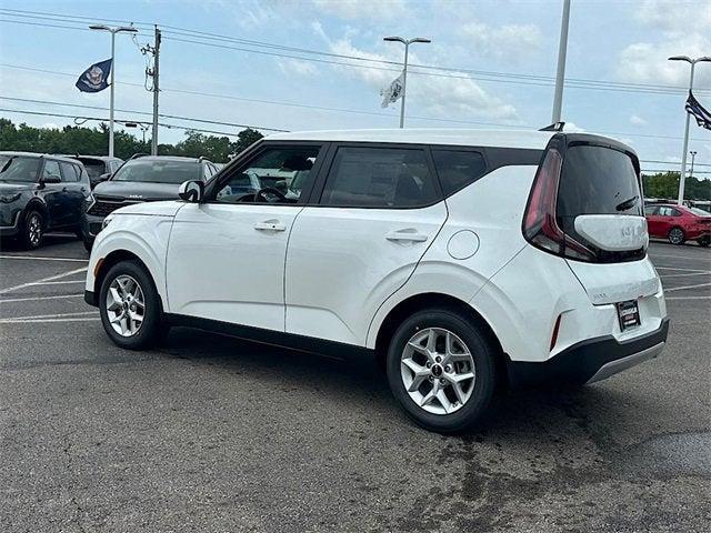 new 2025 Kia Soul car, priced at $23,977