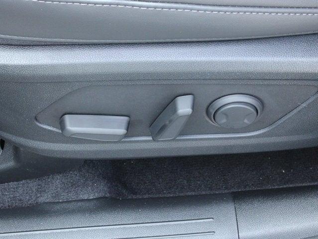 new 2025 Kia Sorento car, priced at $32,635