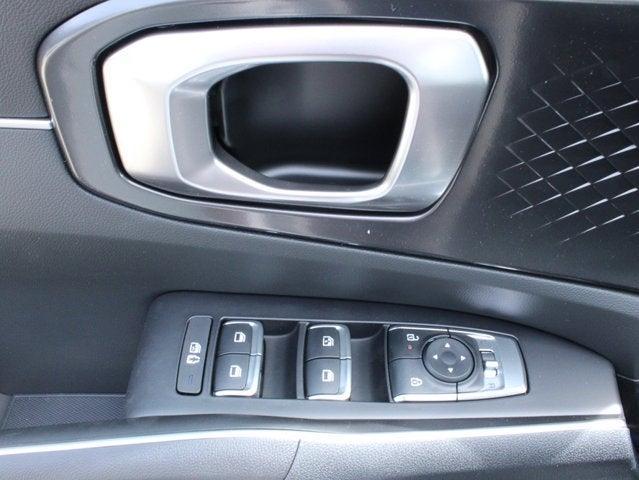 new 2025 Kia Sorento car, priced at $32,635