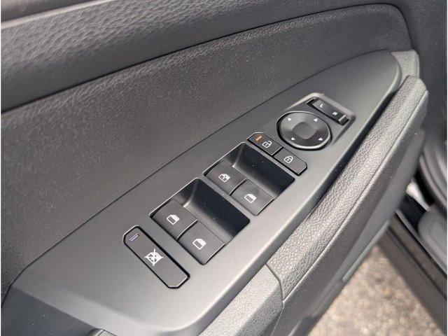 new 2026 Kia Sportage car, priced at $27,698