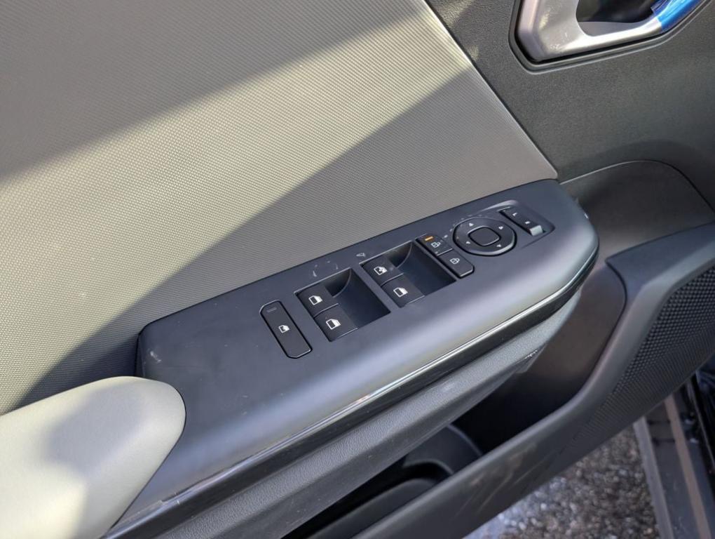 new 2025 Kia K4 car, priced at $22,208