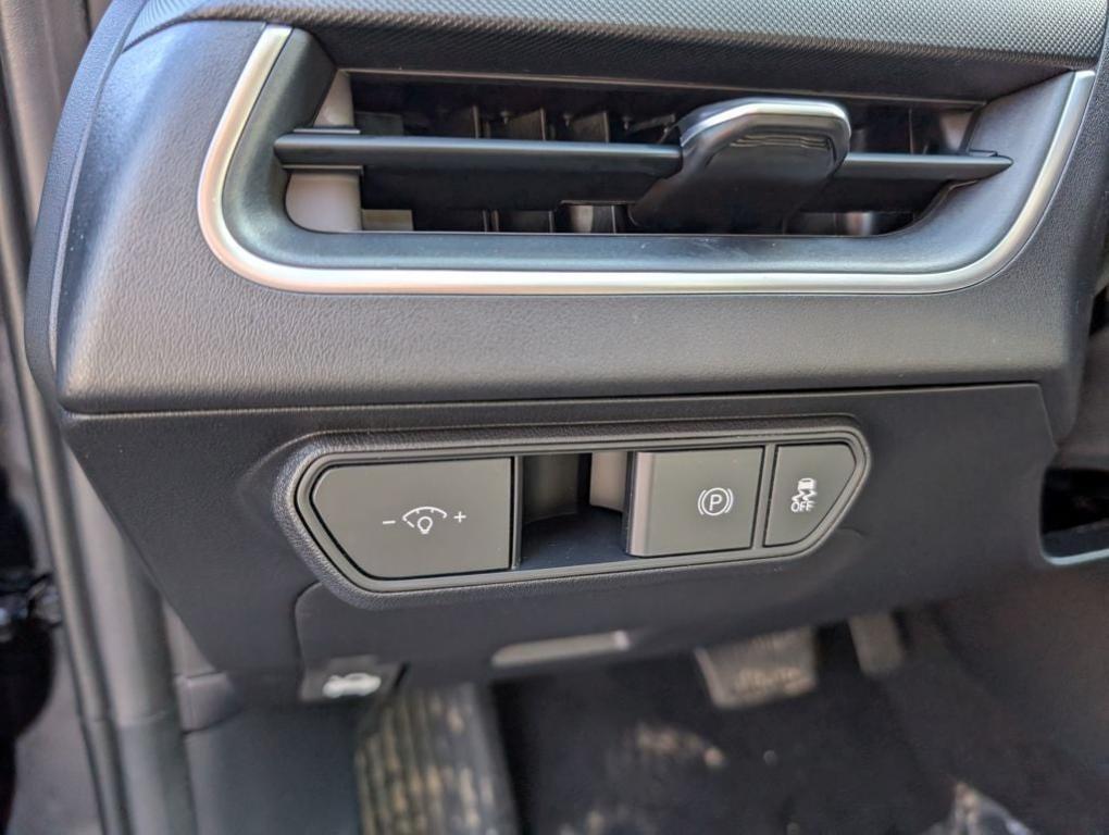 new 2025 Kia K4 car, priced at $22,208