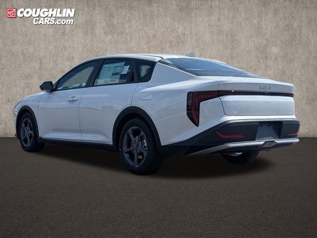 new 2025 Kia K4 car, priced at $22,682