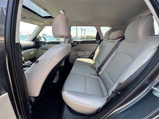 new 2025 Kia Soul car, priced at $25,154