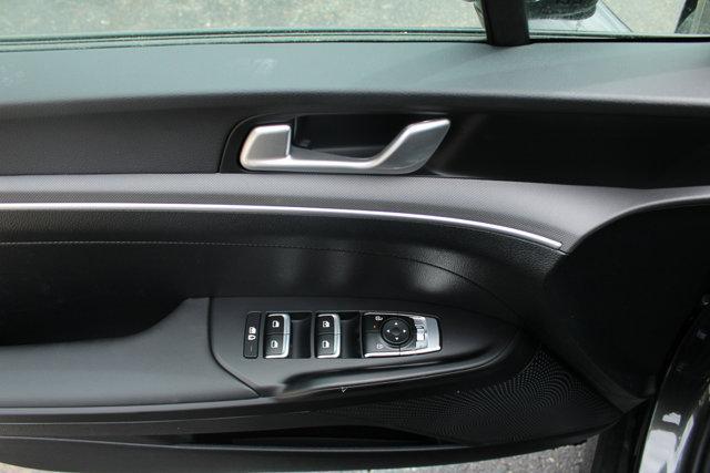 new 2025 Kia K5 car, priced at $27,709