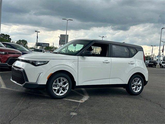 new 2025 Kia Soul car, priced at $23,977