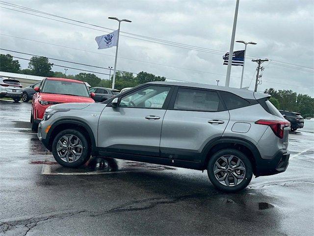 new 2025 Kia Seltos car, priced at $25,629