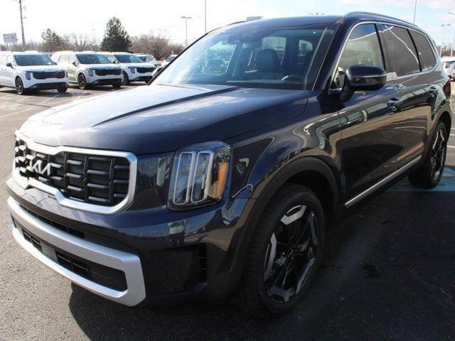 new 2025 Kia Telluride car, priced at $40,153